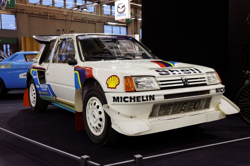 Soubor:Rétromobile 2011 - Peugeot 205 Turbo 16 - 007.jpg