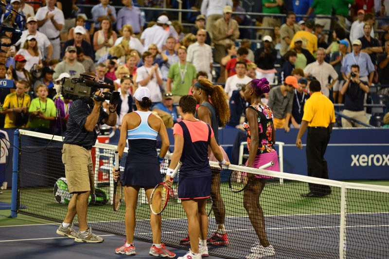 Soubor:1st round US Open 2013 doubles (9630776725).jpg
