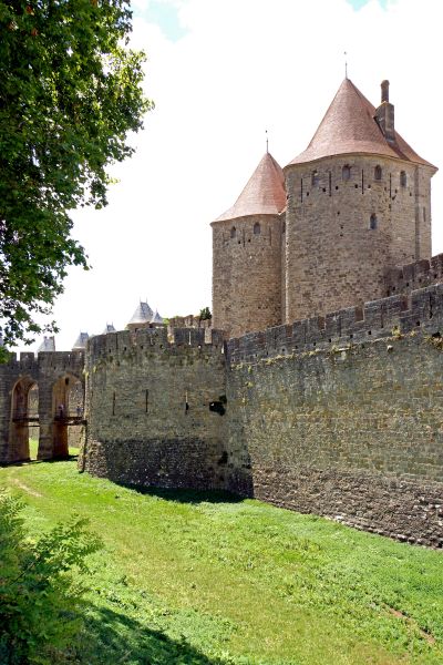 Soubor:France-002291 - Porte Narbonnaise (15620234977).jpg