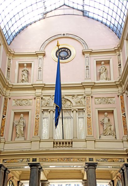 Soubor:Belgium-6471 - Galeries Royales Saint-Huber (13934803187).jpg