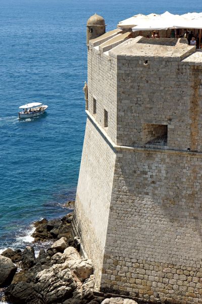 Soubor:Croatia-01865-Near the End of the Walk-DJFlickr.jpg